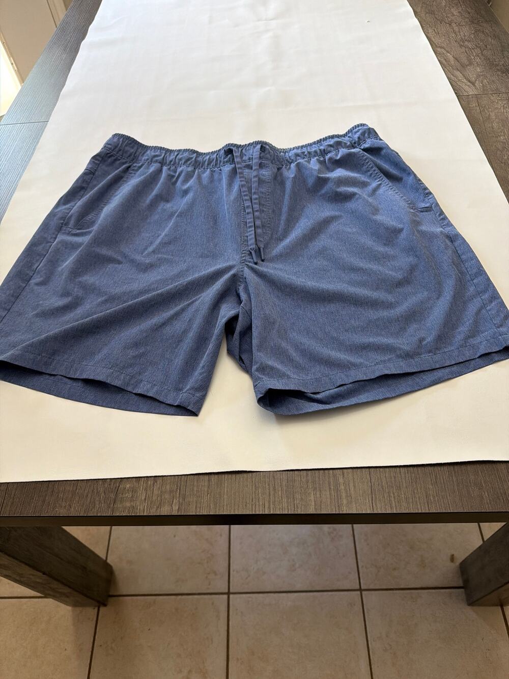 Eddie Bauer pull on Chambray shorts
